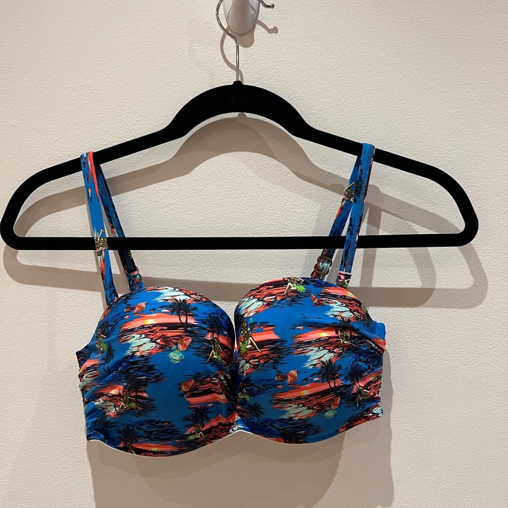Molded Cup Bikini Top with removable straps